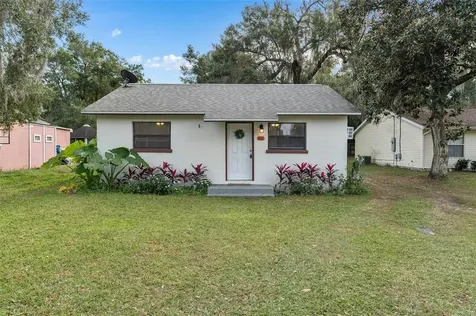 210 W Volusia Avenue Deland FL 32720