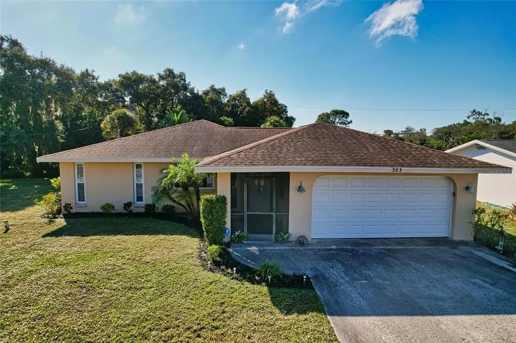 383 E Wentworth Circle Englewood FL 34223