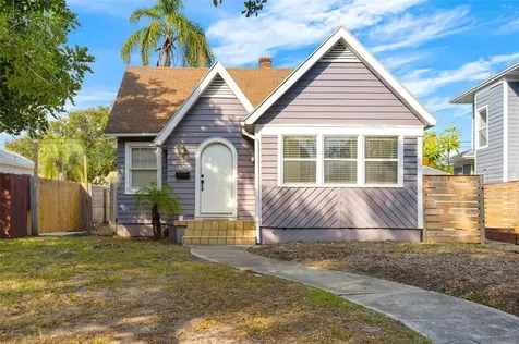 4215 1st Avenue N St Petersburg FL 33713