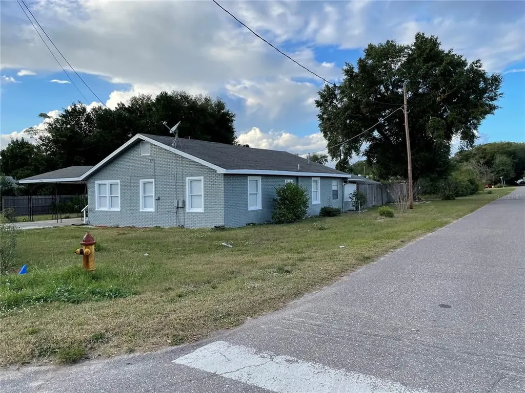 370 E Hoffman Street Lake Alfred FL 33850