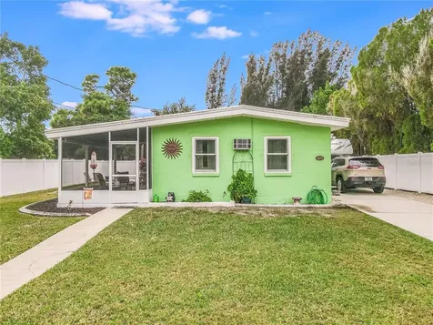 8439 Dorothy Avenue North Port FL 34287