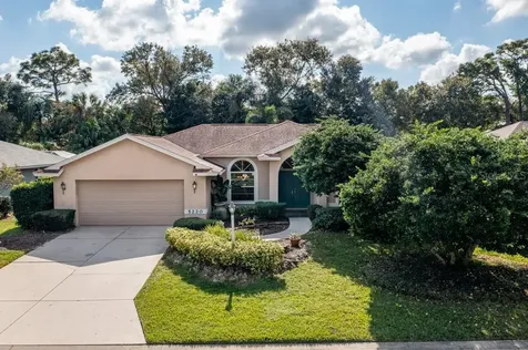 5220 Sunnydale Circle S Sarasota FL 34233