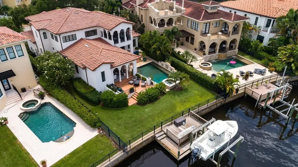 58 Martinique Avenue Tampa FL 33606