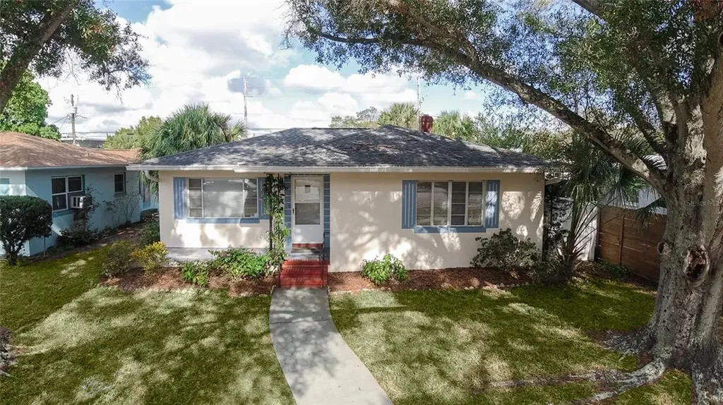 4609 1st Avenue S St Petersburg FL 33711
