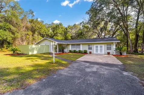 215 Arlington Avenue Lady Lake FL 32159