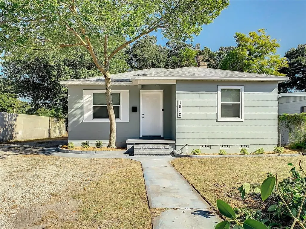 1912 Walton Street S St Petersburg FL 33712