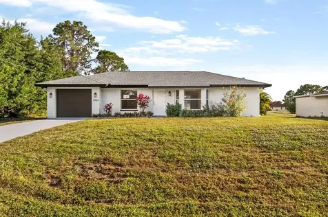 7965 Rockwell Avenue North Port FL 34291