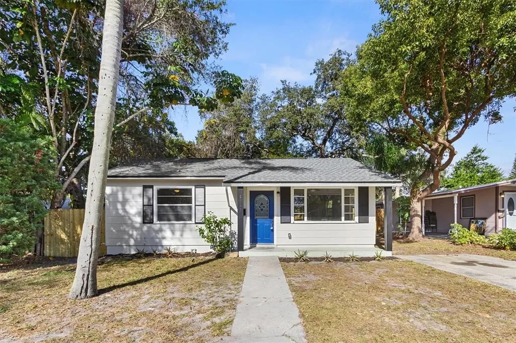 5131 13th Avenue N St Petersburg FL 33710