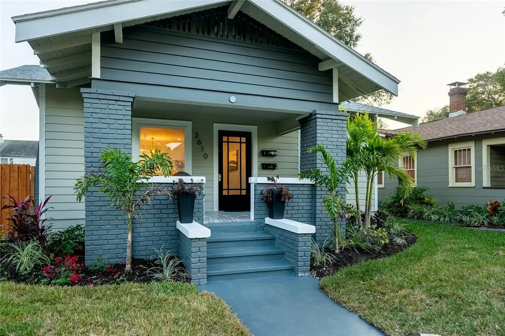 2610 Burlington Avenue N St Petersburg FL 33713