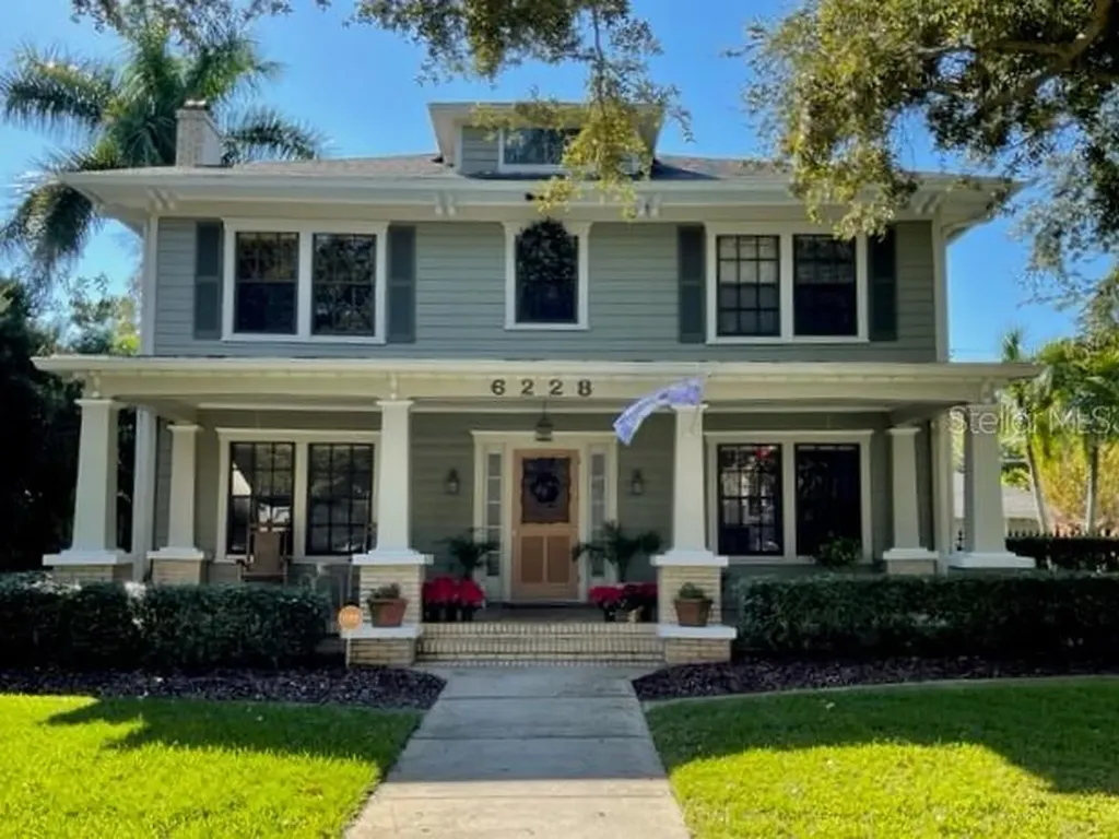 6228 4th Avenue N St Petersburg FL 33710