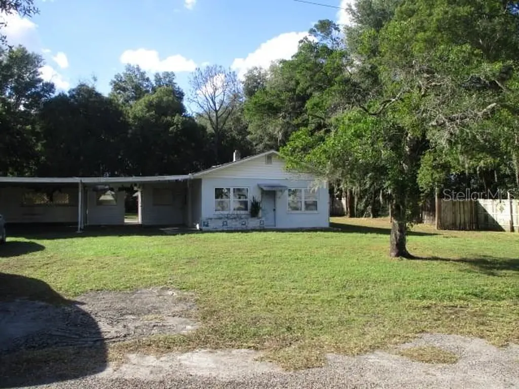 6451 16th Street Zephyrhills FL 33542