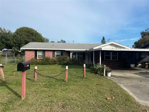 213 Nelson Street Auburndale FL 33823