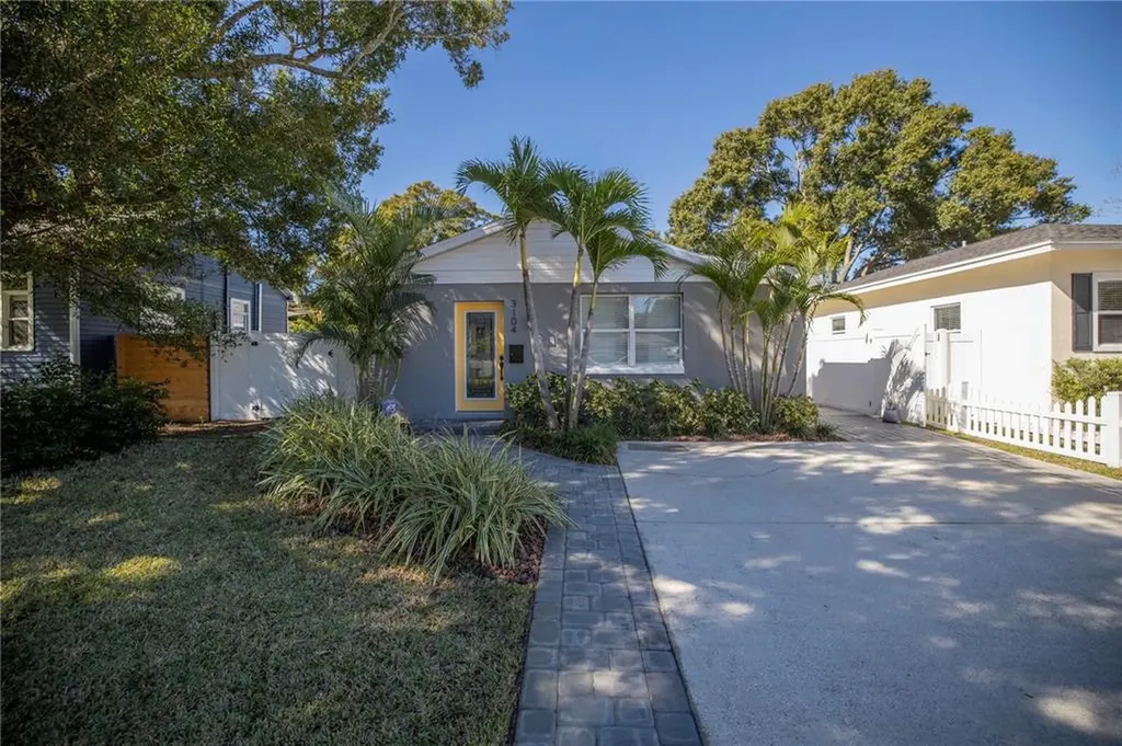 3104 15th Street N St Petersburg FL 33704