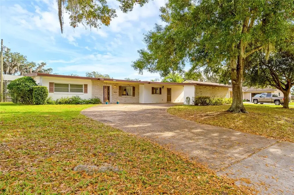 5109 La Croix Avenue Belle Isle FL 32812