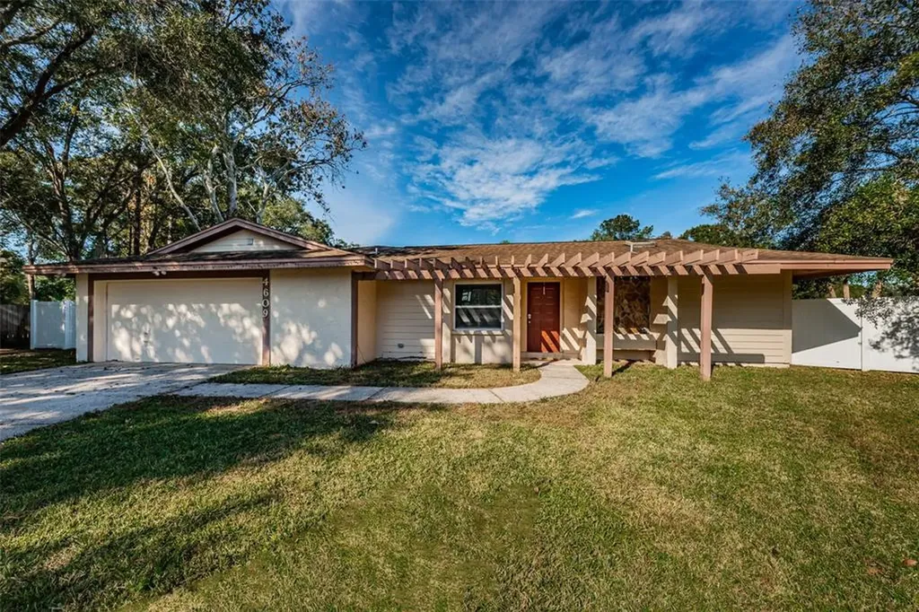 4609 Farmhouse Drive Tampa FL 33624