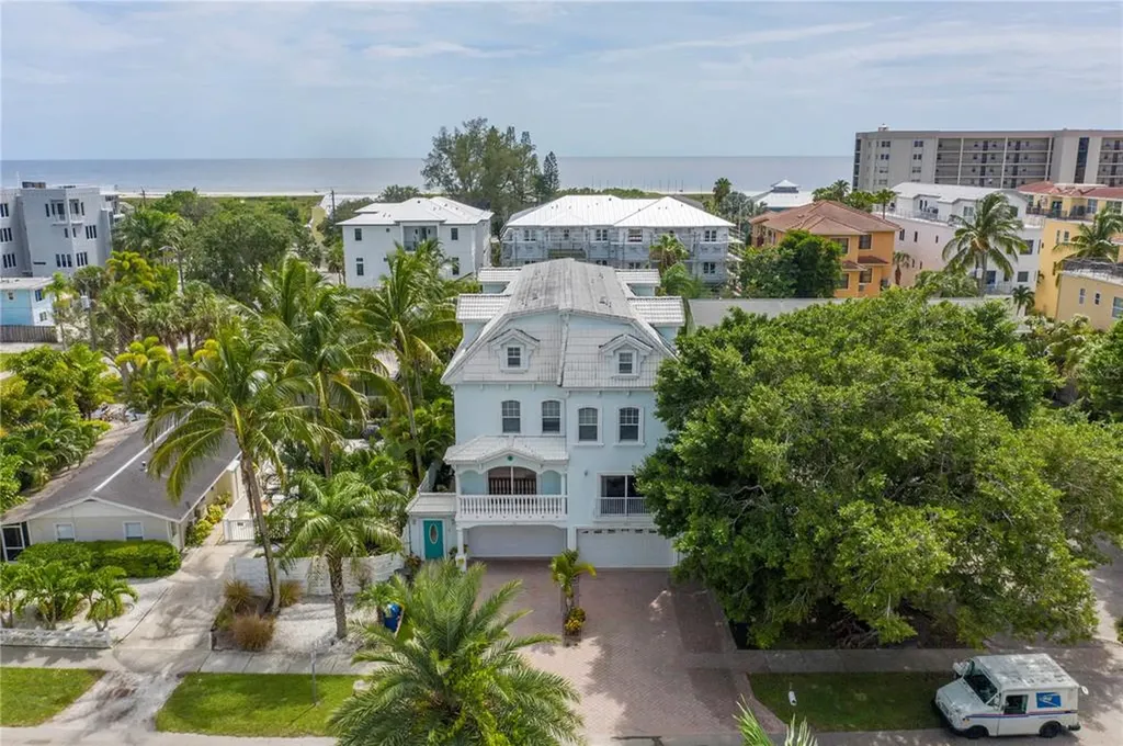 452 Canal Road Sarasota FL 34242