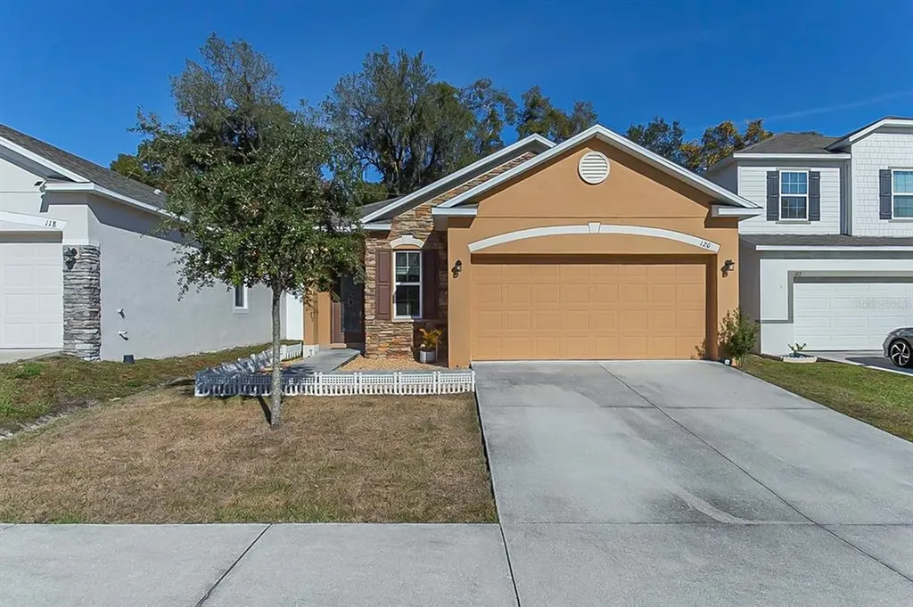 120 Hurst Court Deland FL 32724
