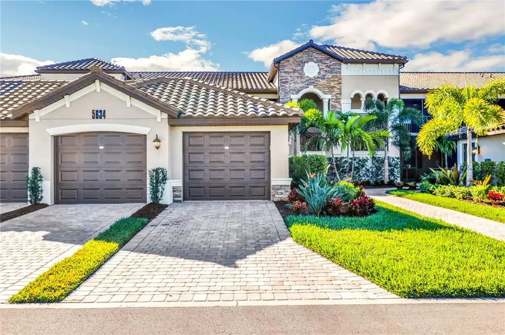 5634 Palmer Circle Bradenton FL 34211