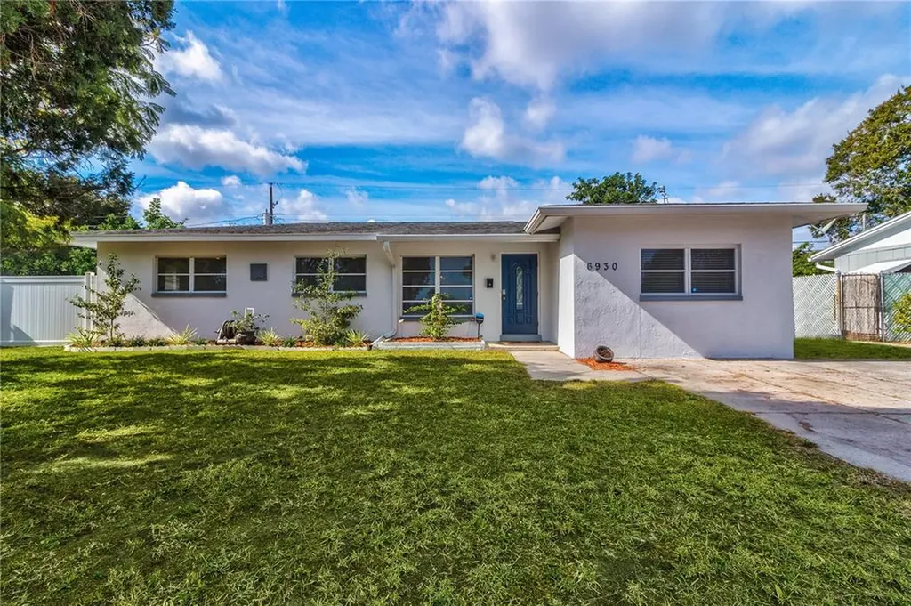 6930 16th Street N St Petersburg FL 33702