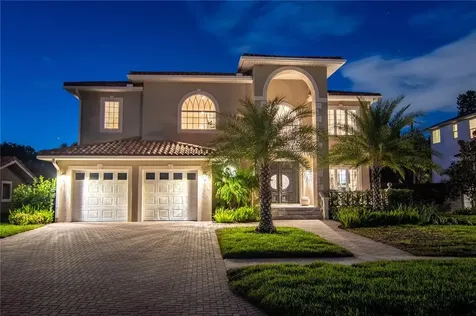 381 Belleair Drive NE St Petersburg FL 33704