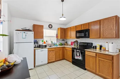 9687 Hollyhill Drive Orlando FL 32824