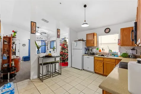 9687 Hollyhill Drive Orlando FL 32824