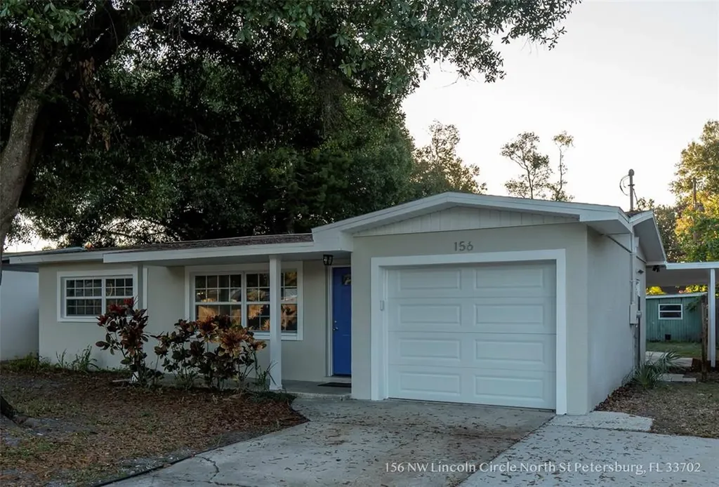 156 NW Lincoln Circle N St Petersburg FL 33702