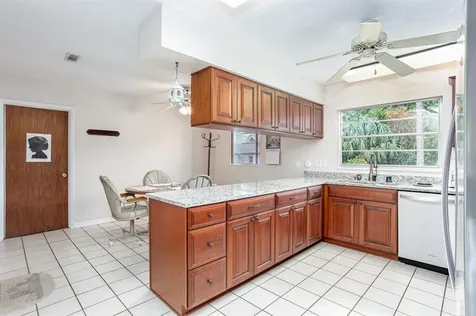 2270 NW 21st Avenue Gainesville FL 32605