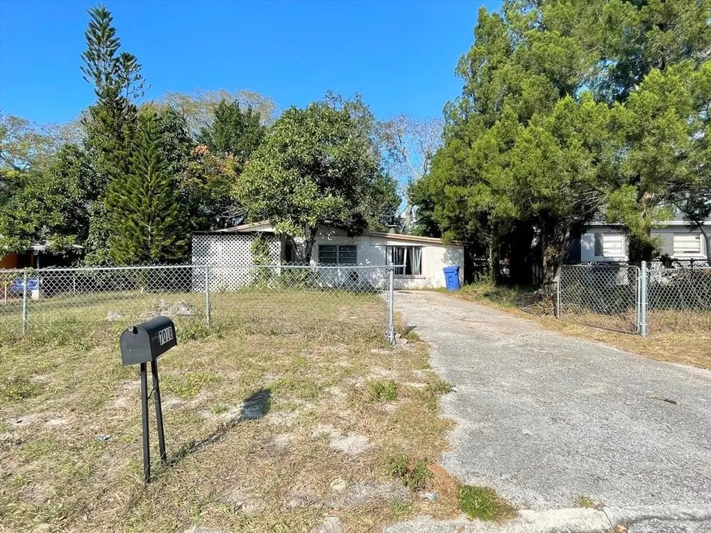7018 Ponderosa Drive Tampa FL 33637