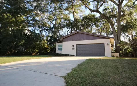 3043 Kapok Kove Drive Clearwater FL 33759