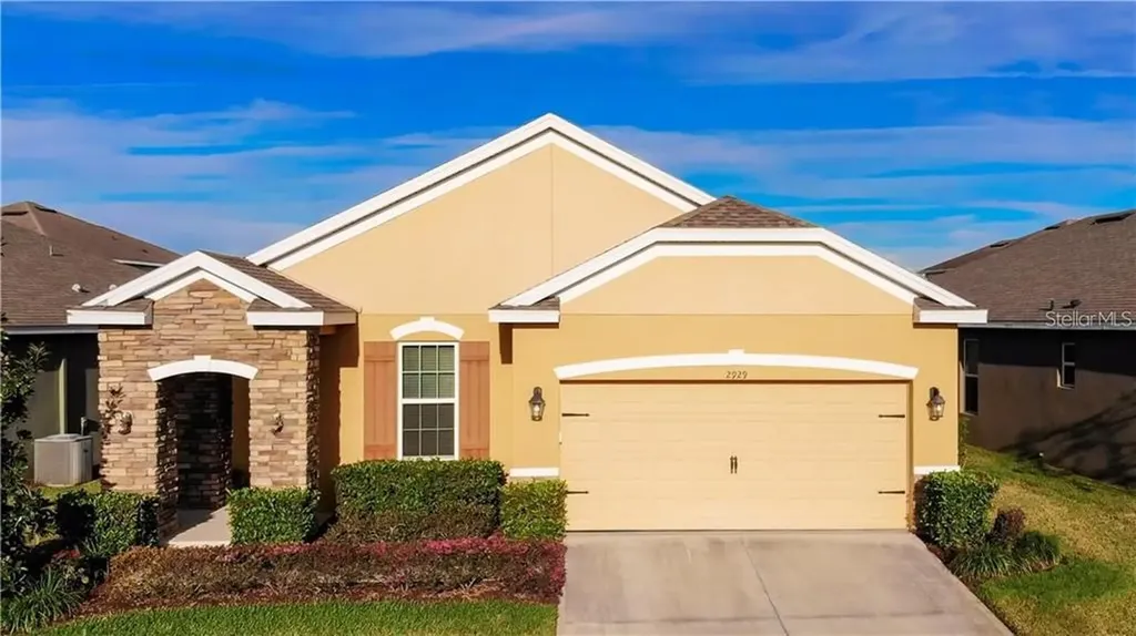 2929 Top Water Way Kissimmee FL 34746
