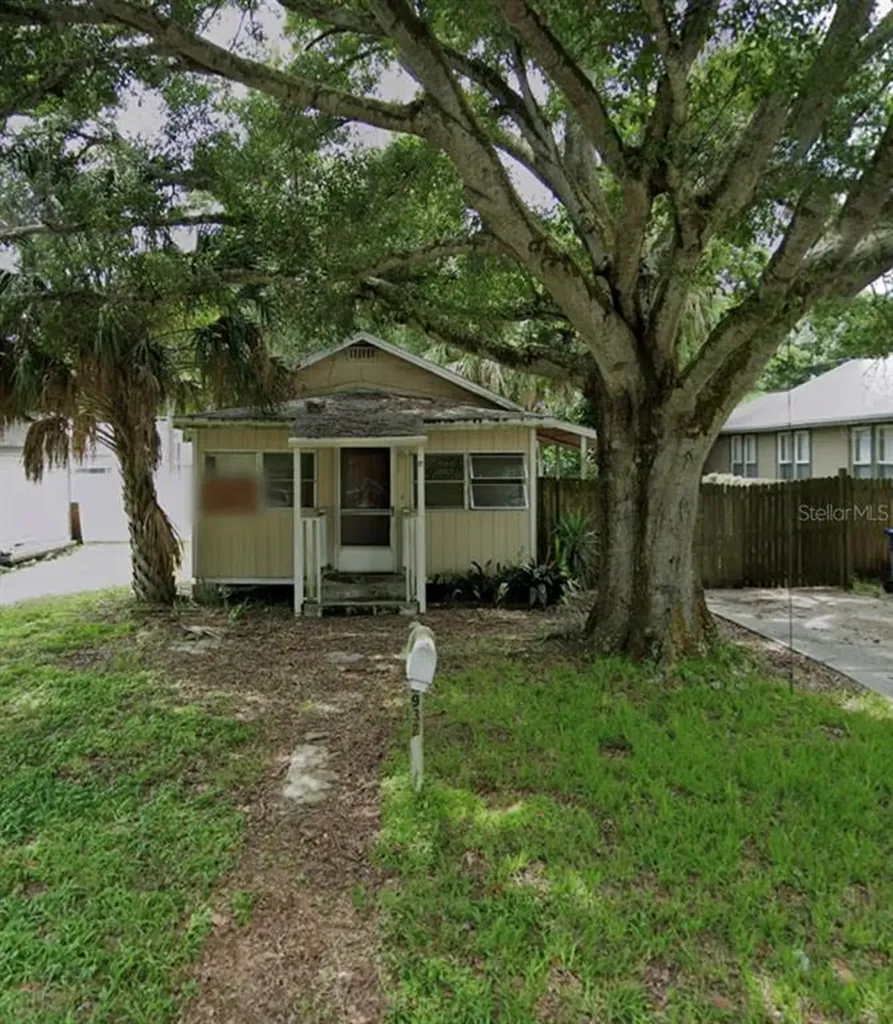 4932 21st Street N St Petersburg FL 33714