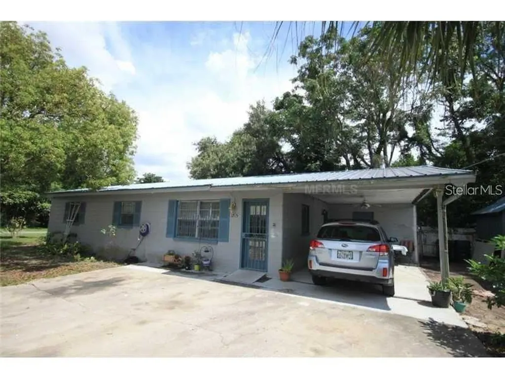 1715 E Sewaha Street Tampa FL 33612
