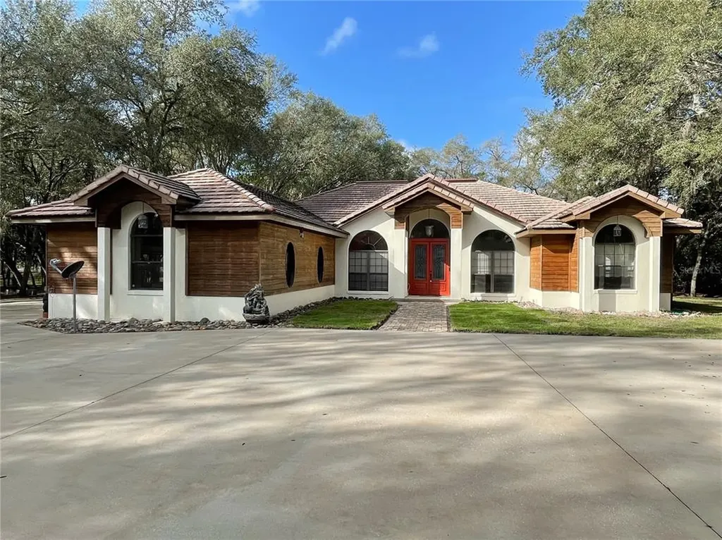 27925 State Road 44 Eustis FL 32736