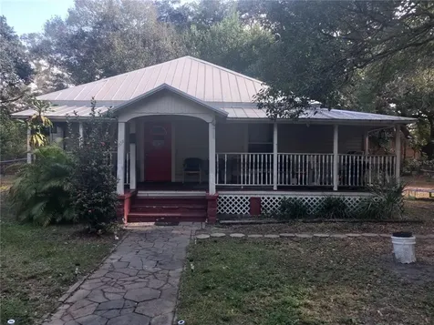 1558 14th Street S St Petersburg FL 33705