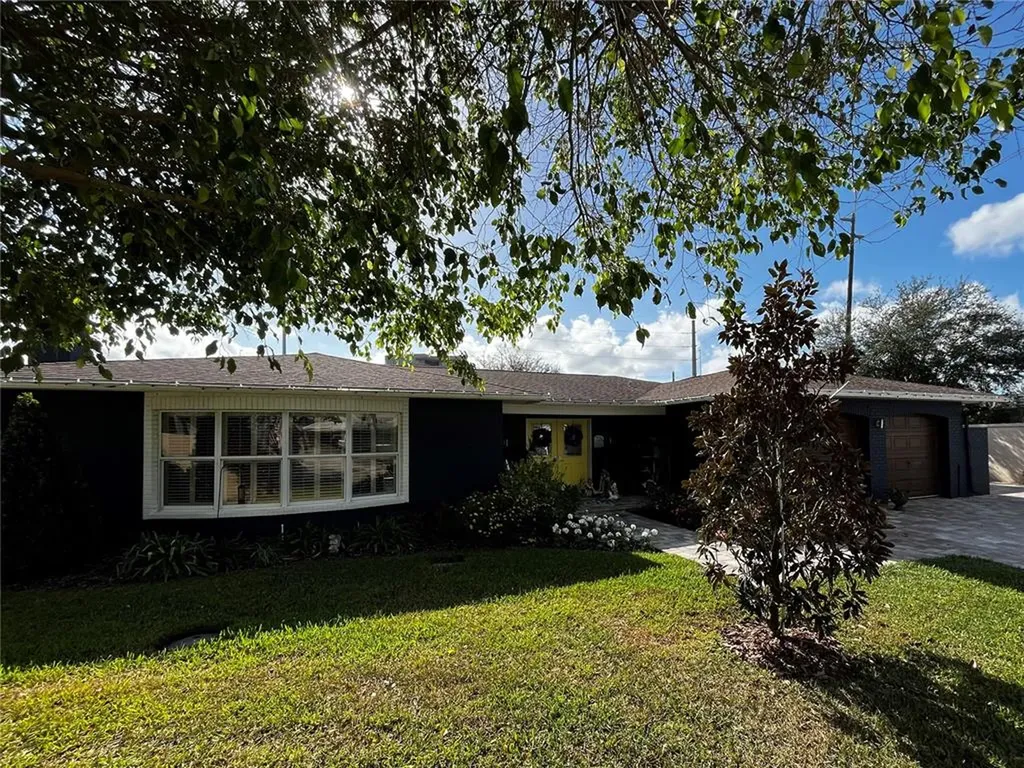 3901 Doral Drive Tampa FL 33634