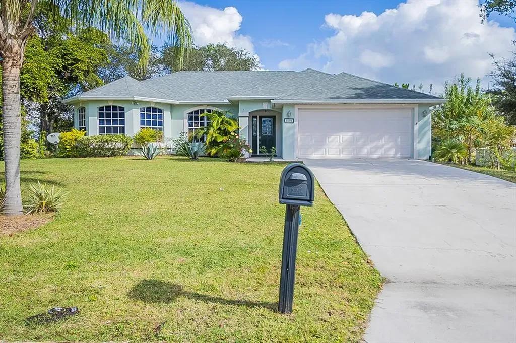1591 Timbercrest Drive Deltona FL 32738