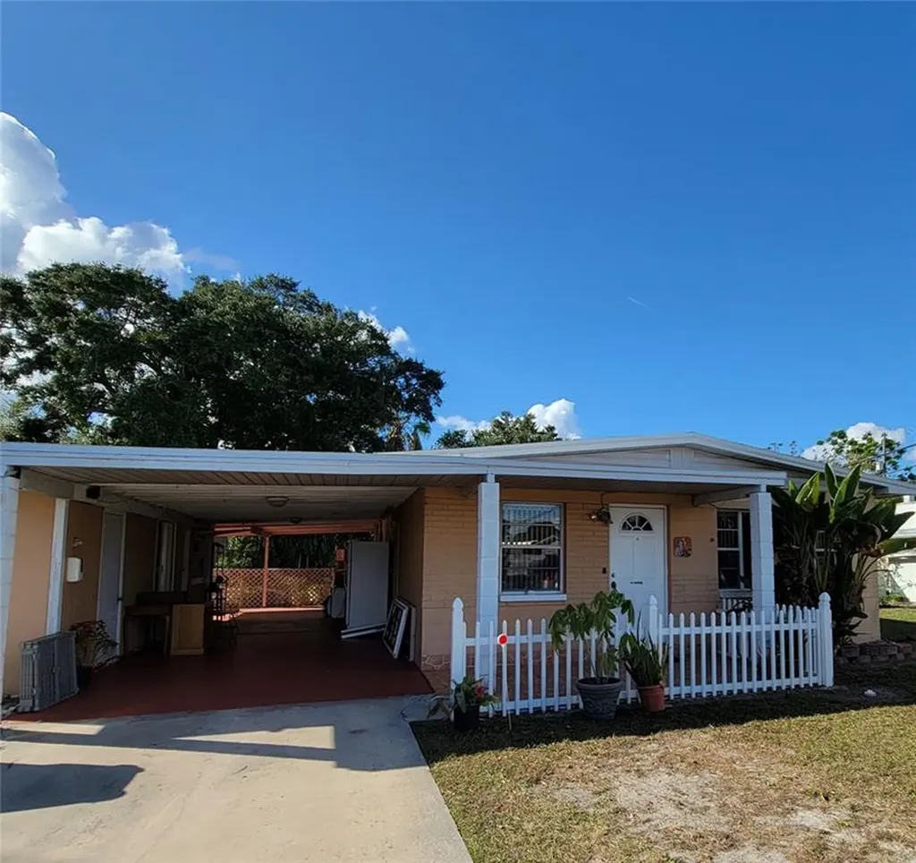 4714 Town N Country Boulevard Tampa FL 33615