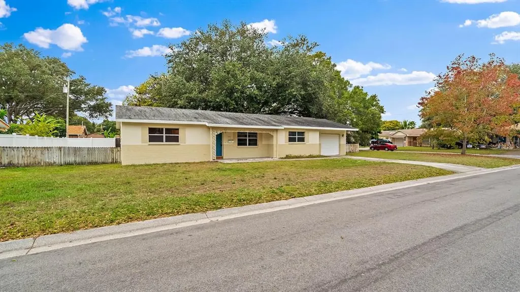 3570 40th Way N St Petersburg FL 33713