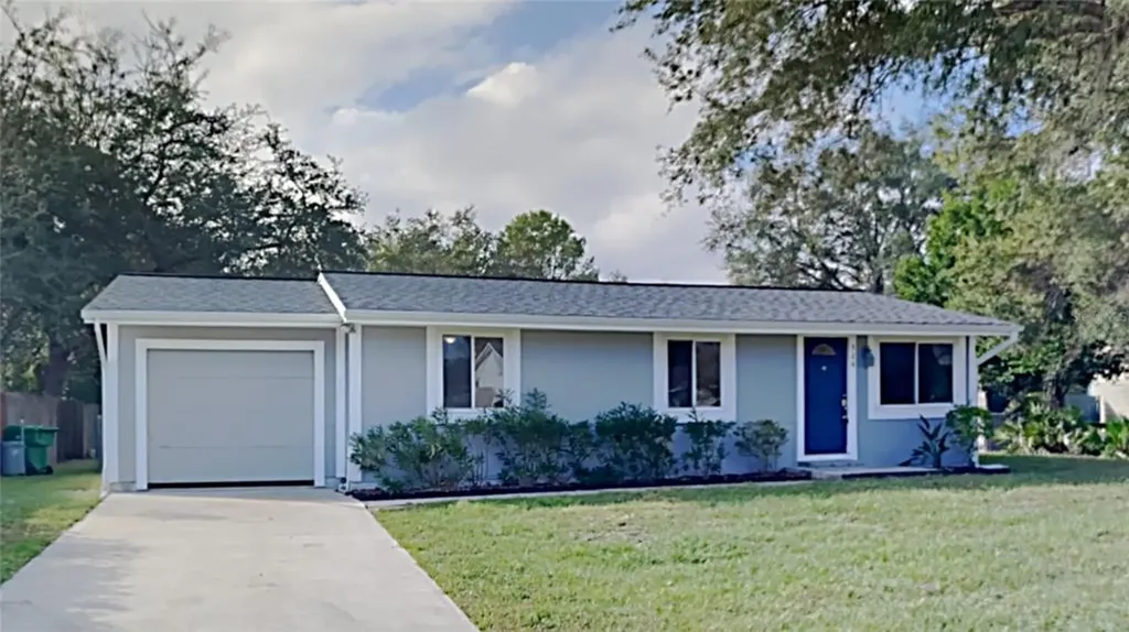 524 Battersea Avenue Deltona FL 32738