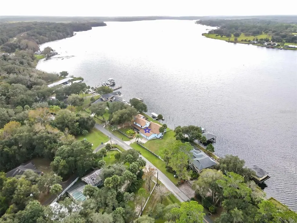 1470 Lakeview Drive Deland FL 32720