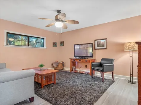 5861 N Apopka Vineland Road Orlando FL 32818