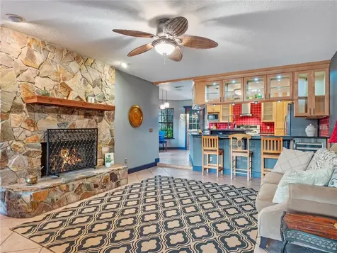 5861 N Apopka Vineland Road Orlando FL 32818