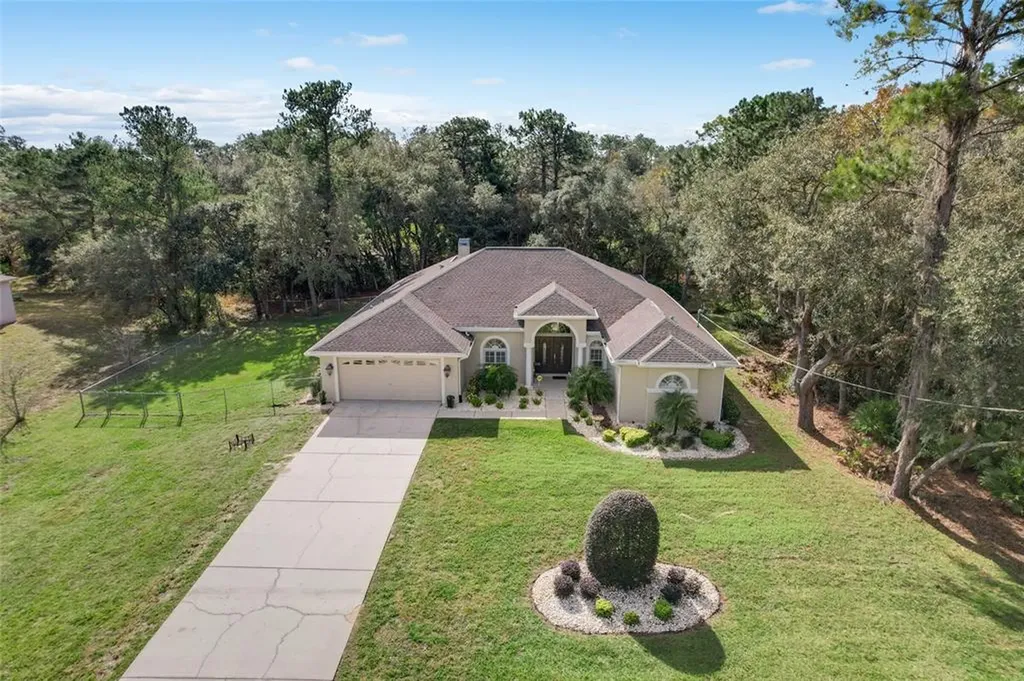 10364 Calico Warbler Avenue Weeki Wachee FL 34613