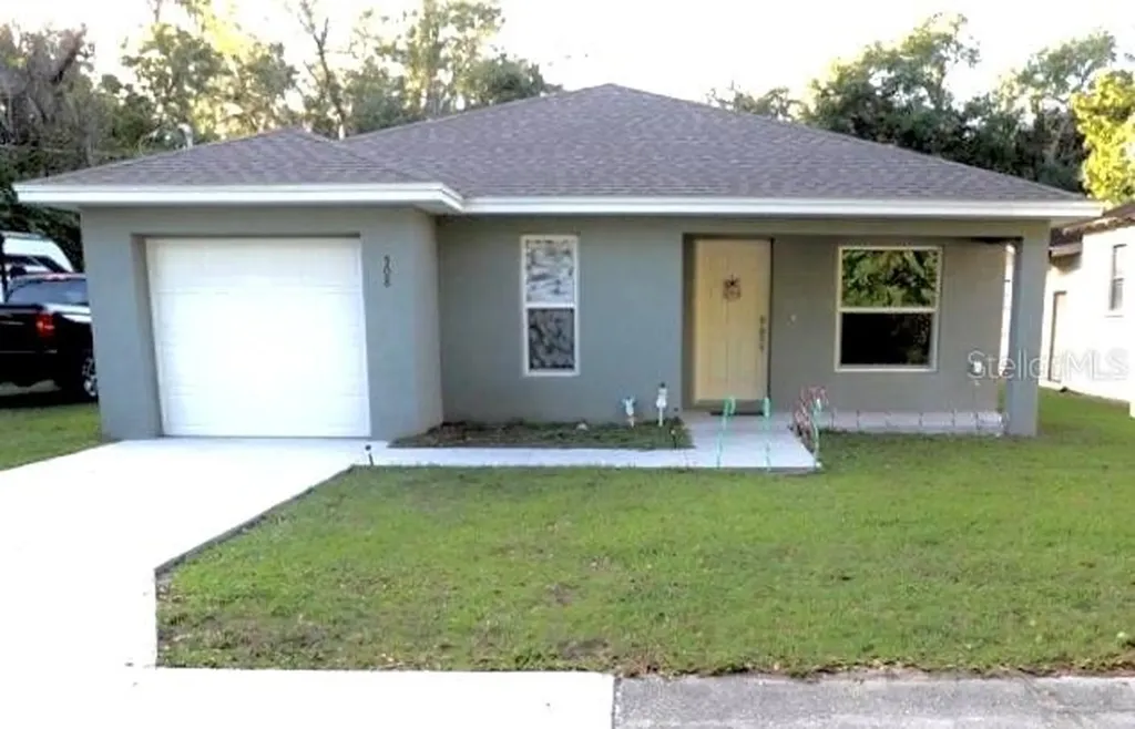 508 S Seminole Avenue Fort Meade FL 33841