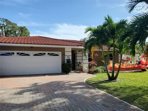 5875 Bay Lake Drive S St Petersburg FL 33708