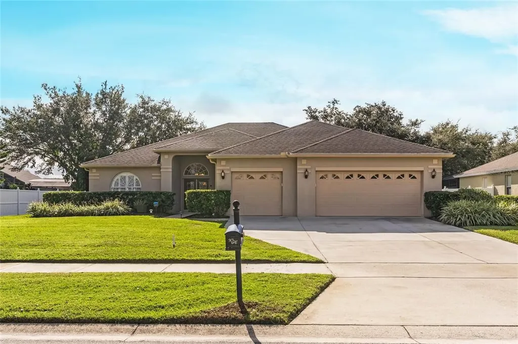 13131 Lakeshore Grove Drive Winter Garden FL 34787