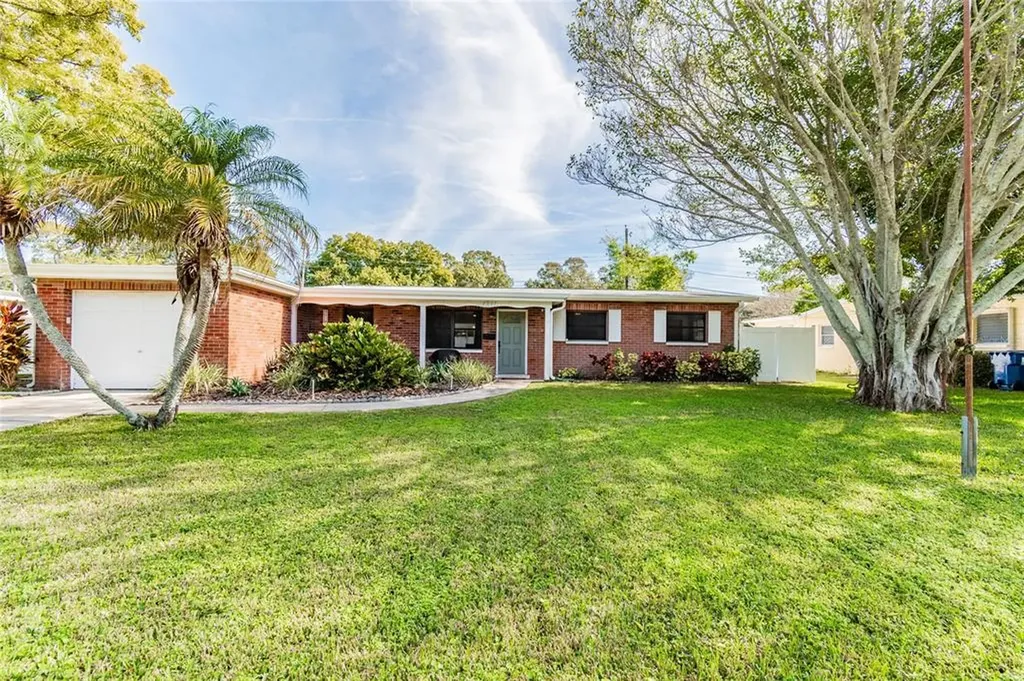 7047 21st Street N St Petersburg FL 33702