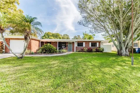 7047 21st Street N St Petersburg FL 33702