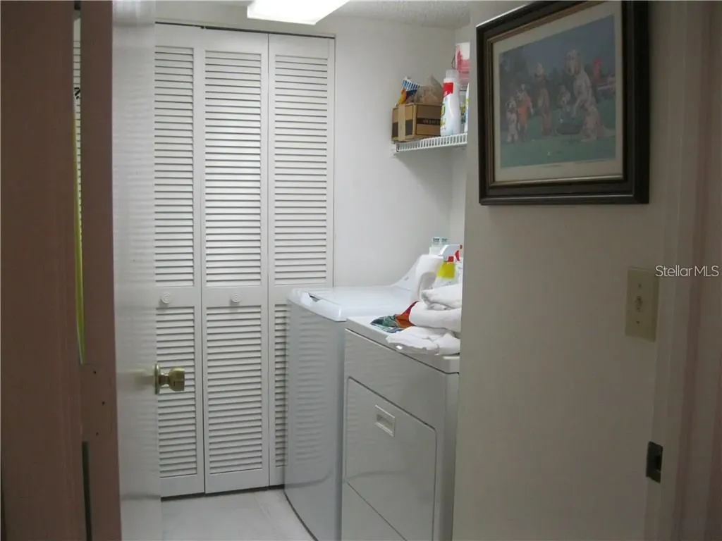 4397 Longmeadow Sarasota FL 34235